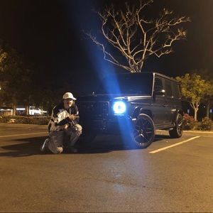 Meet your Posher, Dominic